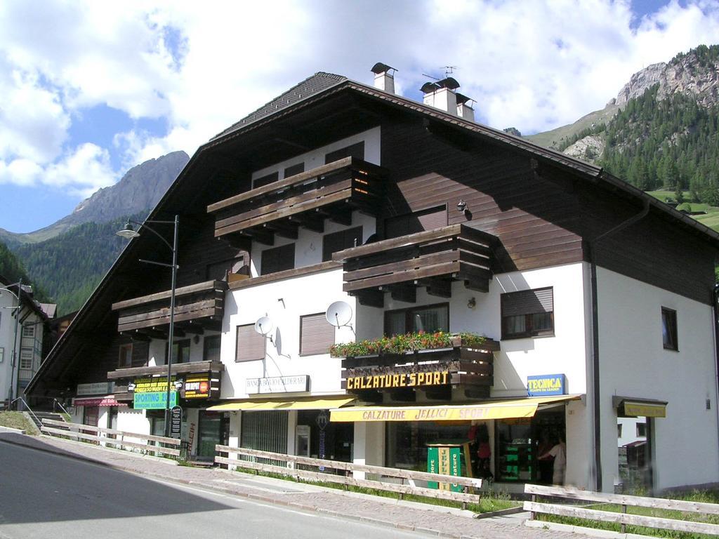 Apartamento La Casa Duron Campitello di Fassa Exterior foto